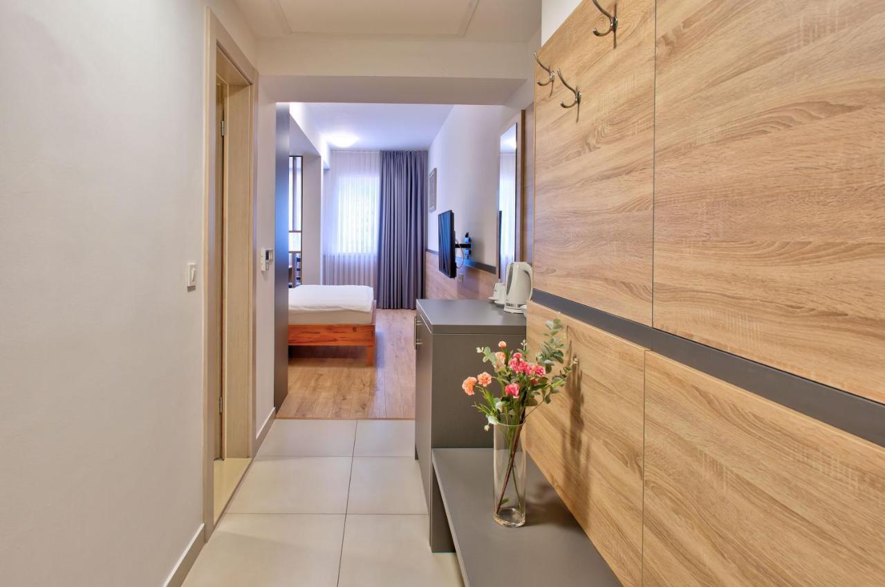 Hotel Dompes Мостар Екстериор снимка
