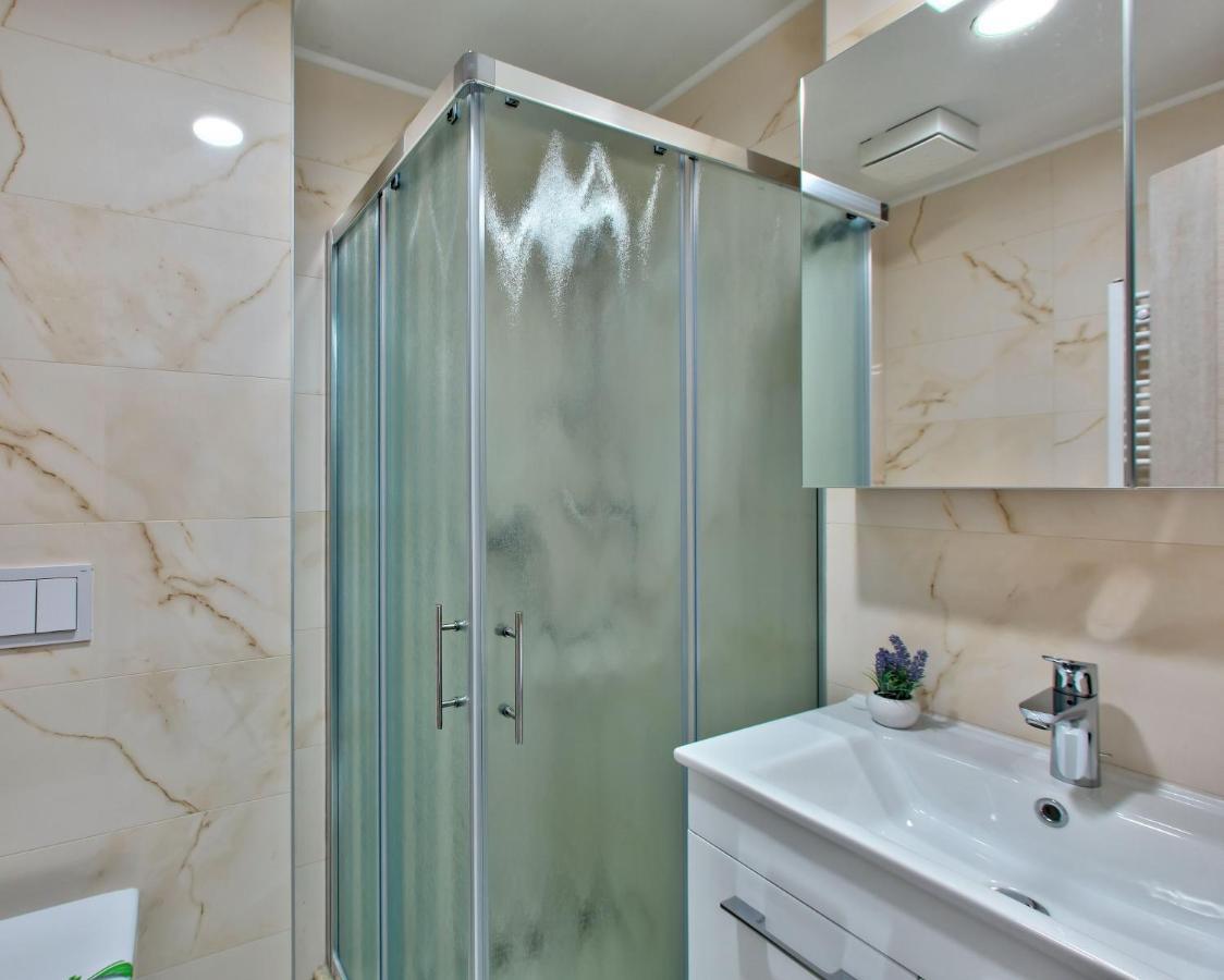 Hotel Dompes Мостар Екстериор снимка