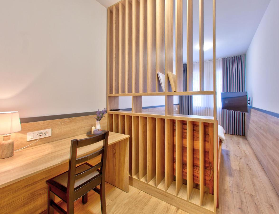 Hotel Dompes Мостар Екстериор снимка